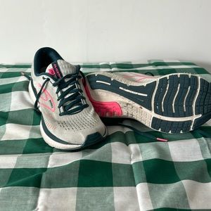 Slightly worn Hoka